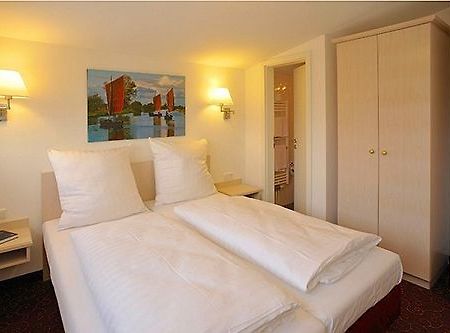 Hotel Hesse Schenefeld  Εξωτερικό φωτογραφία