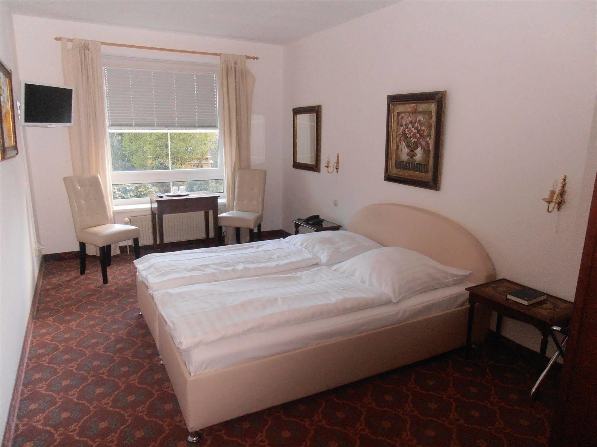 Hotel Hesse Schenefeld  Εξωτερικό φωτογραφία